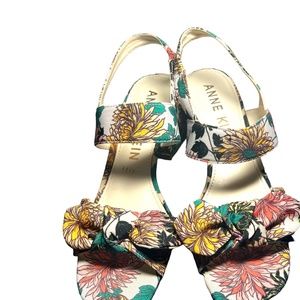 ANNE KLEIN Iflex Sandals Florals Fabric Block Heal
